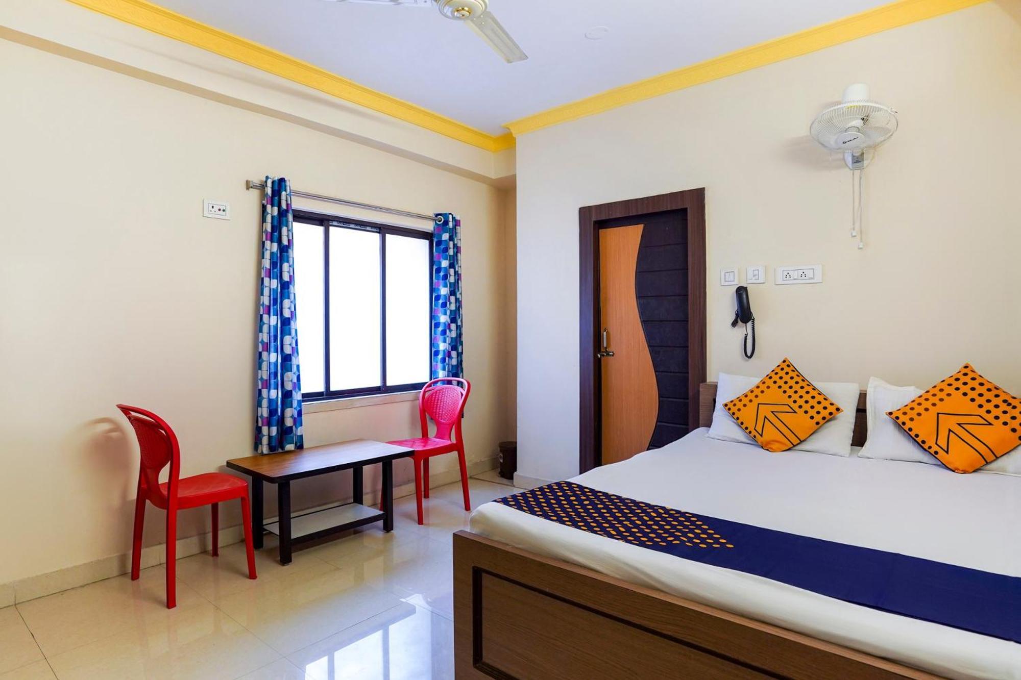 Hotel O Trisha Guest House Dam Dam Экстерьер фото
