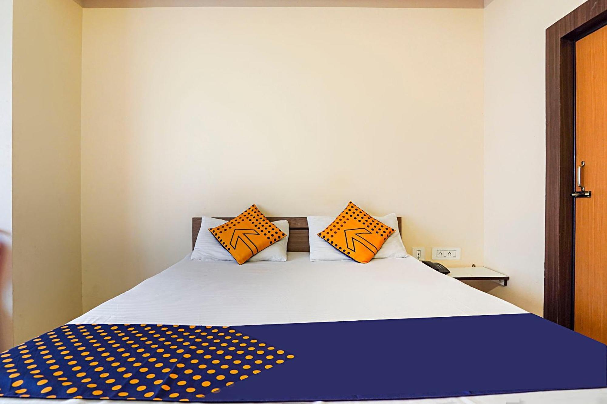 Hotel O Trisha Guest House Dam Dam Экстерьер фото